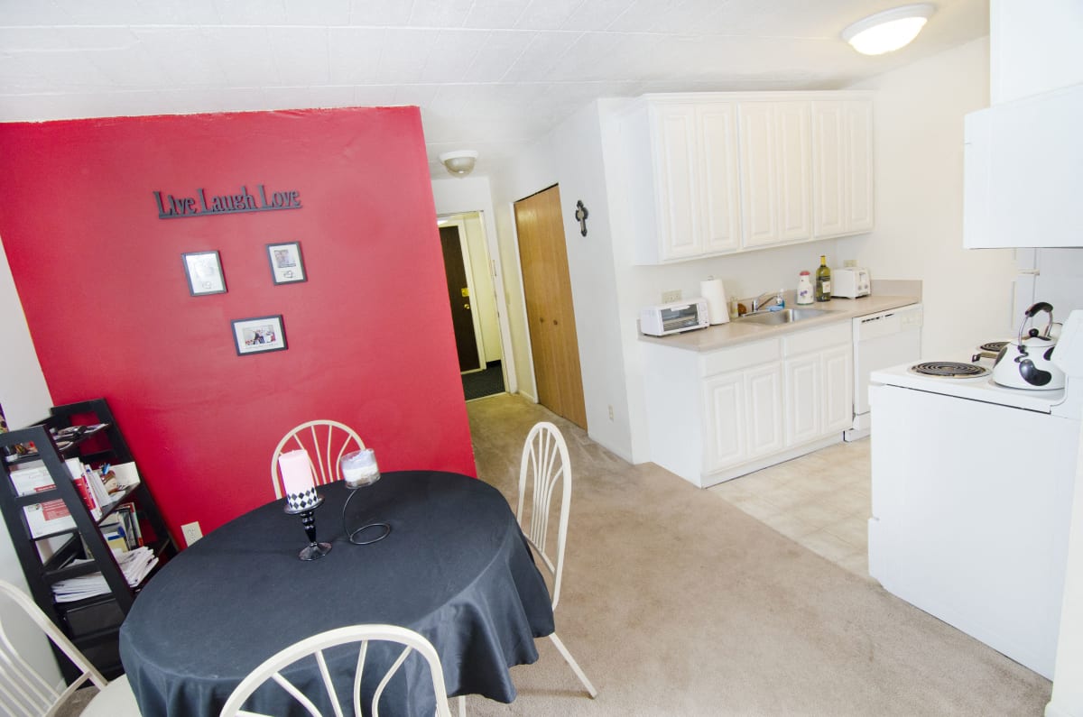 Photos and Video of Woodmere Apartments in East Lansing, MI